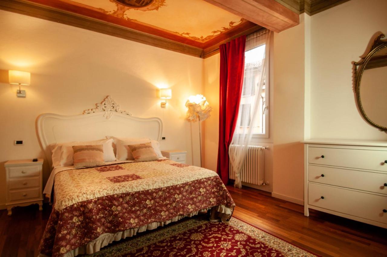 Porta Antica Apartment Bologna Eksteriør bilde
