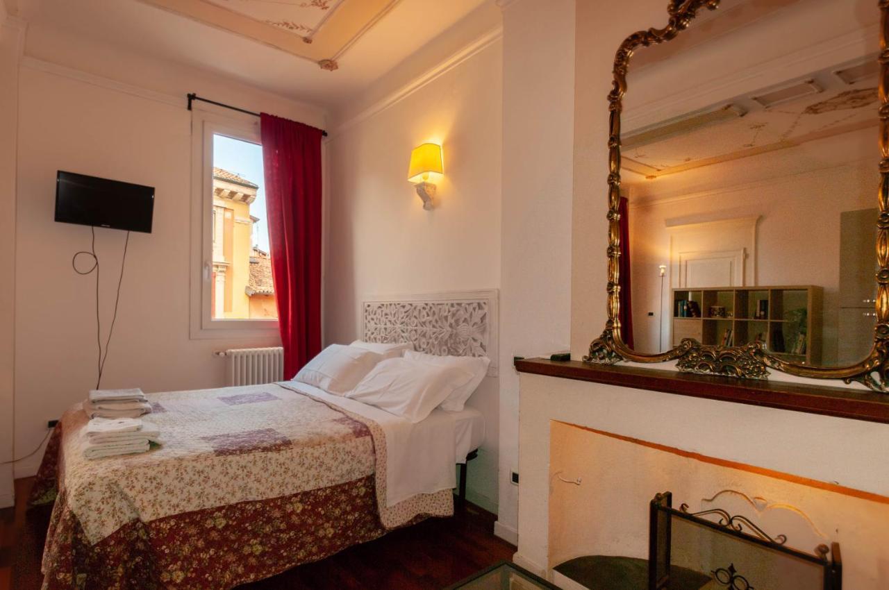 Porta Antica Apartment Bologna Eksteriør bilde